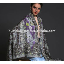 Mantón de seda de diseño delicado para señora